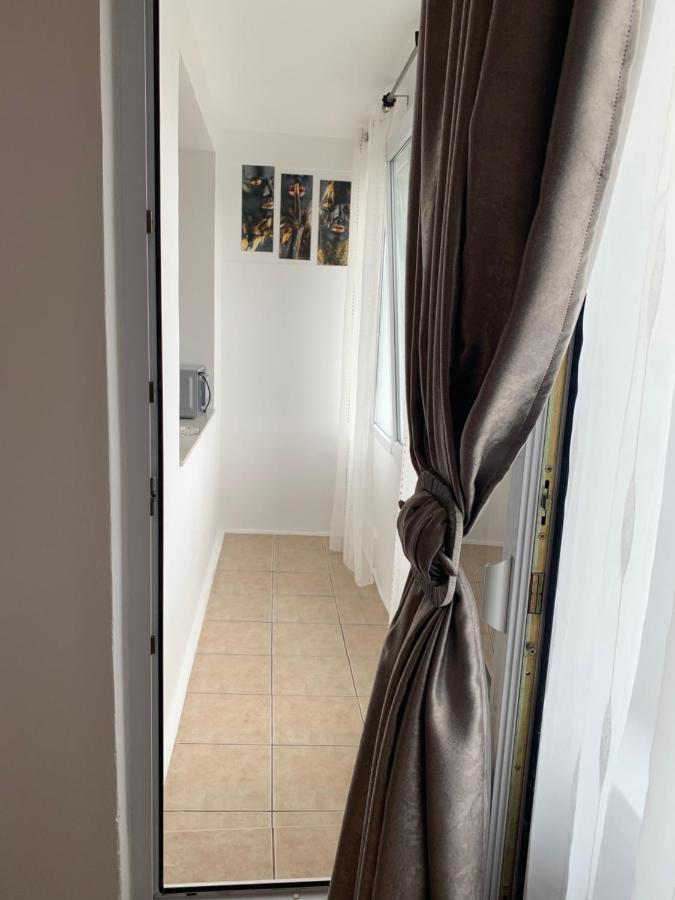 Victoriei Boulevard Private Apartment Brasov Exterior photo